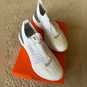 Nike React Phantom Run FK 2 (women, size 8)